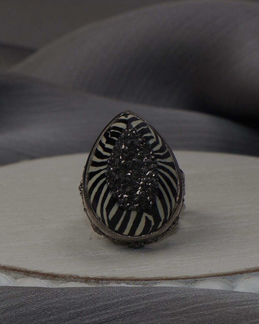 Sajen Sterling Silver Zebra Print Druzy Quartz Ring 15.4G / Sz 6 Adjustable